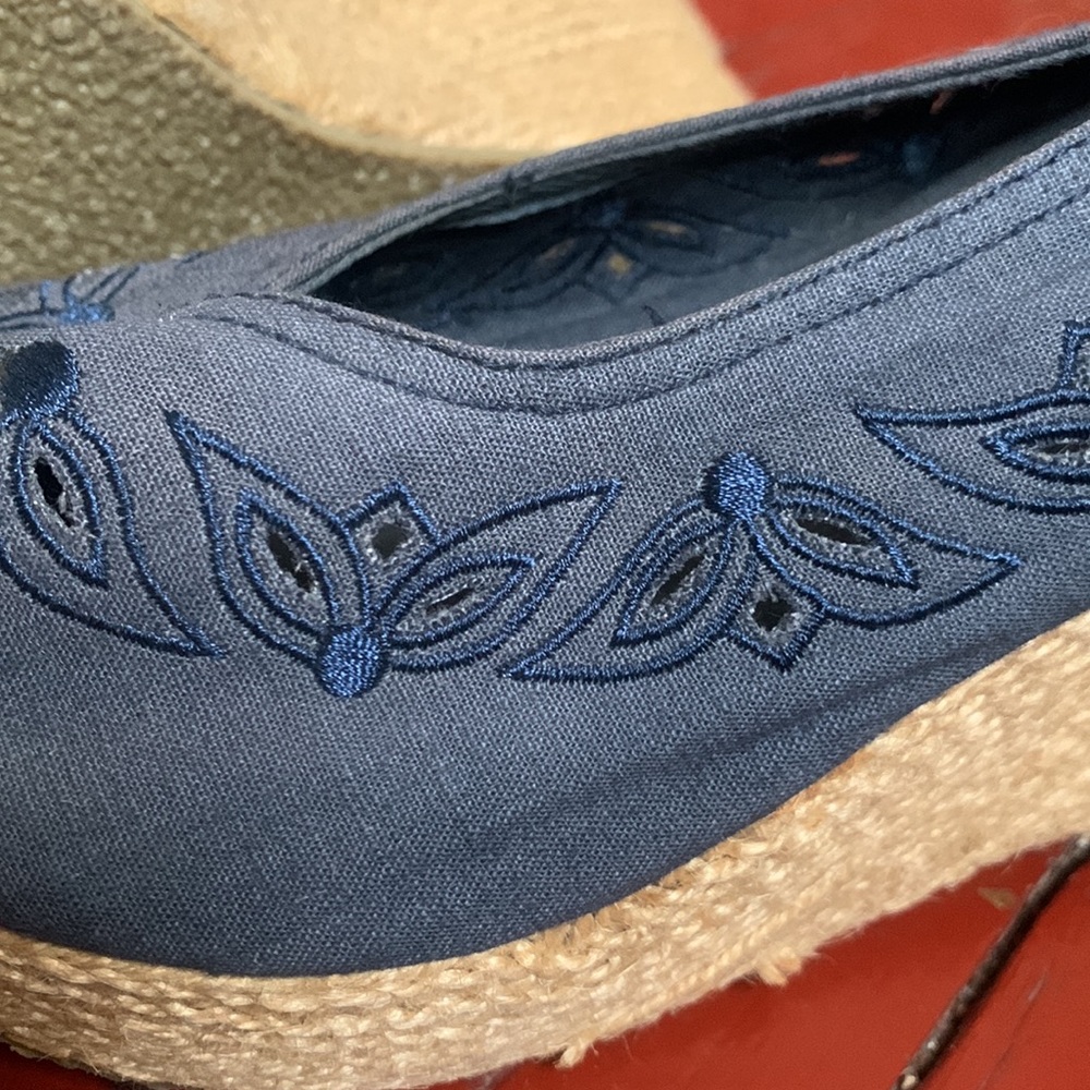 Volatile open toe wedges.